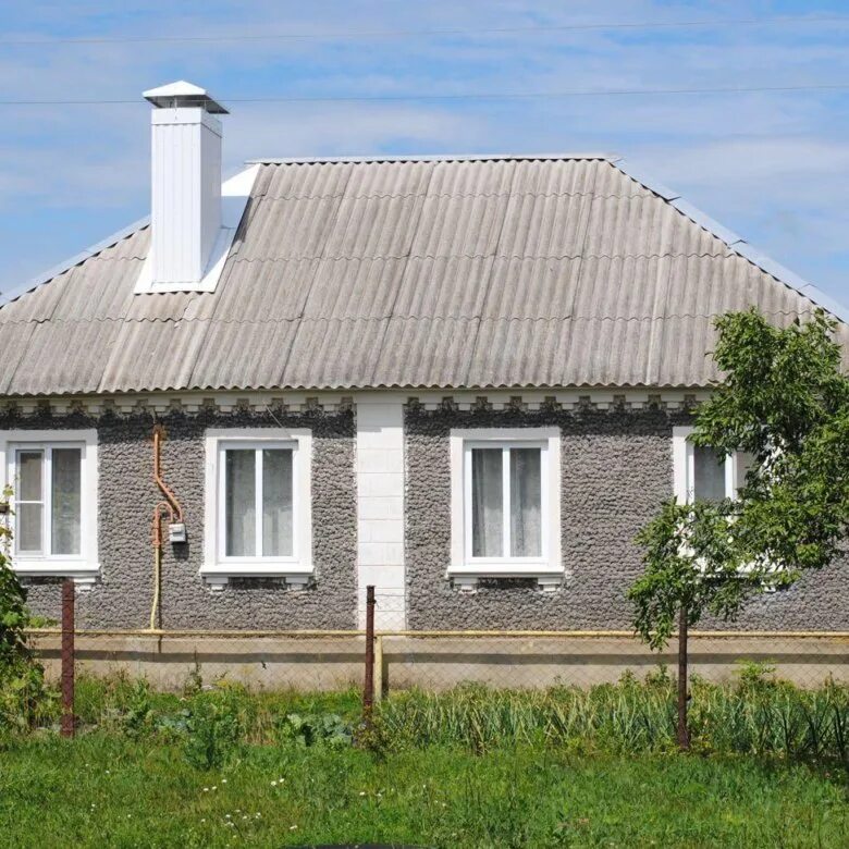 Дома воронежской. Дом в Латном. Улица Мичурина Латная Воронежская область. Дом по дешевке Воронежская область. Дом 80 кв от частных лиц.