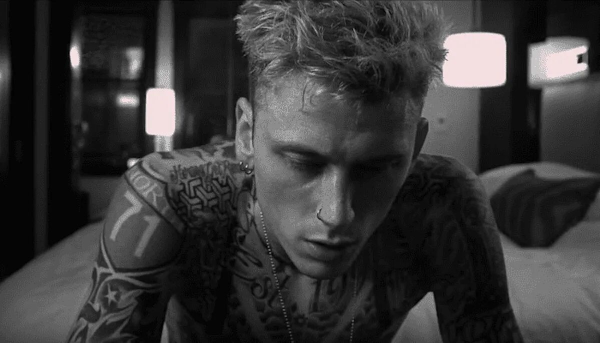 Machine Gun Kelly. Колсон Бэйкер. Колсон Бэйкер 2023. Mgk let me go