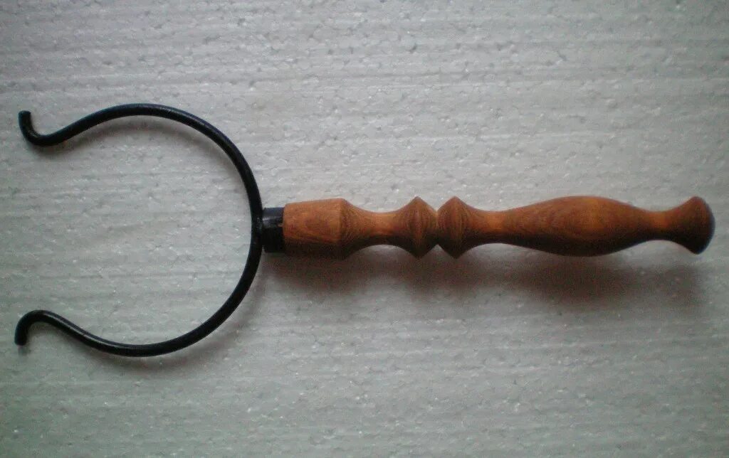 ухваты для русской печи. горшочки для запекания с ухватом. ухват для микроволновки. горшки для запекания с ухватом. ухват для собак.