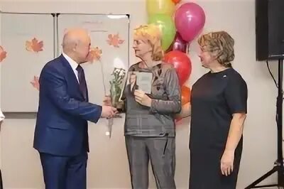 Доска почета медынь калужская область. Лыткина министерство образования калуга. 18 школа калуга. Учителя города калуги. Директор 44 школы калуга.