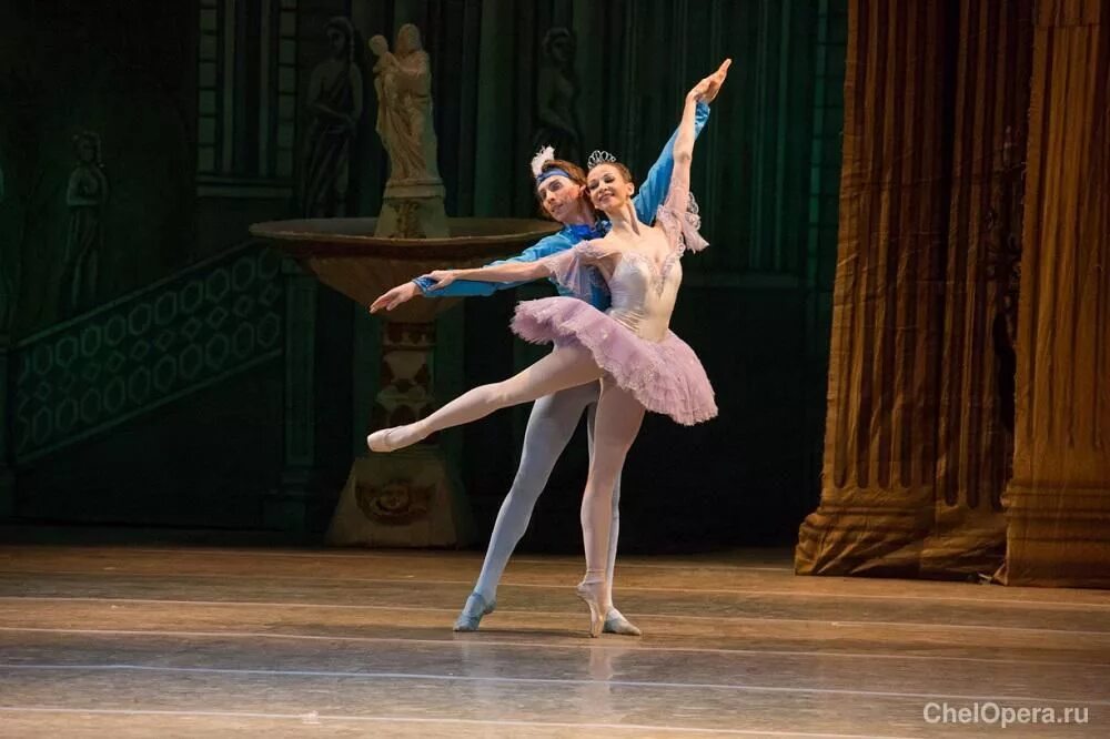 Звезда российского балета 10 букв. Звезда российского балета 10 букв. Баядерка немировича данченко. 10 балетов. Любовь егорова балет.