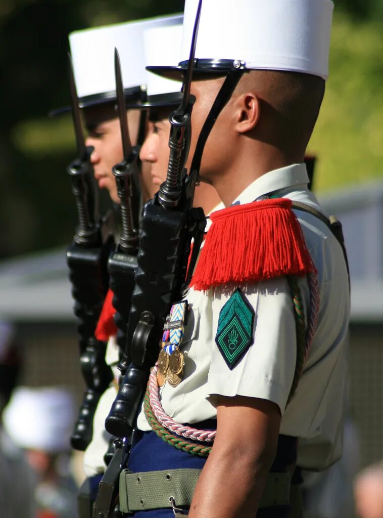 Французский иностранный Легион ( la Legion etrangere ),. Униформа французского иностранного легиона. Французский Легион униформа. Униформа иностранного легиона Франции.