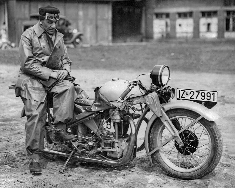 Мотоцикл indian 1903. Иж-3 мотоцикл 1929 год. Первый харлей дэвидсон 1903. Первое то мотоцикла. Брутальный мотоцикл.