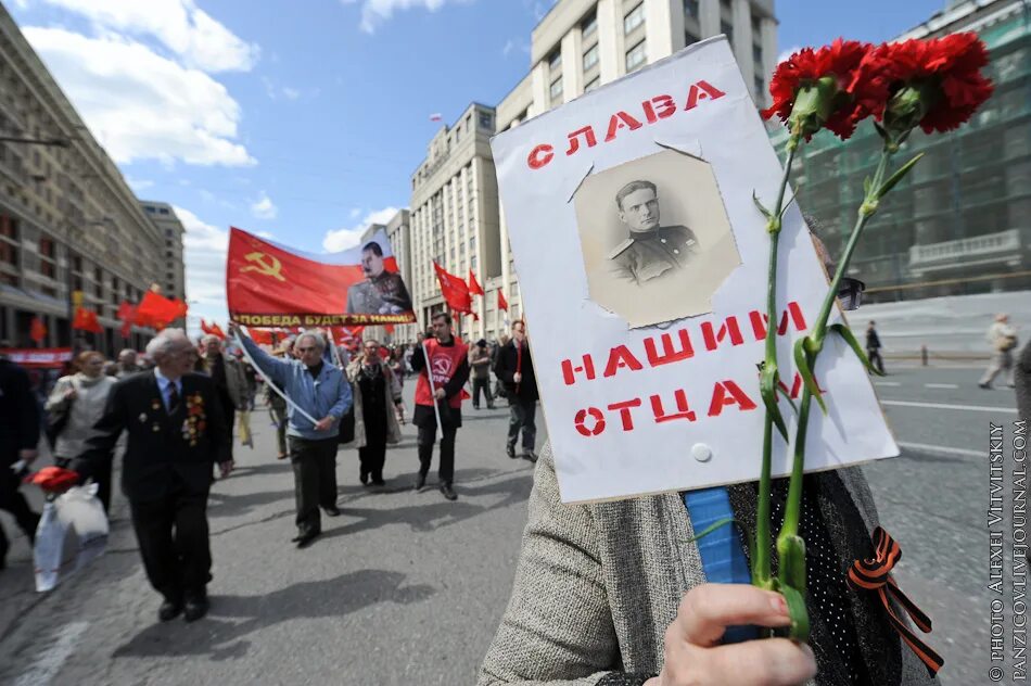 1 мая 2011. С праздником 9 мая. 9 мая день победы 2011. 9 мая 2011 москва. парад победы 2011 в москве.
