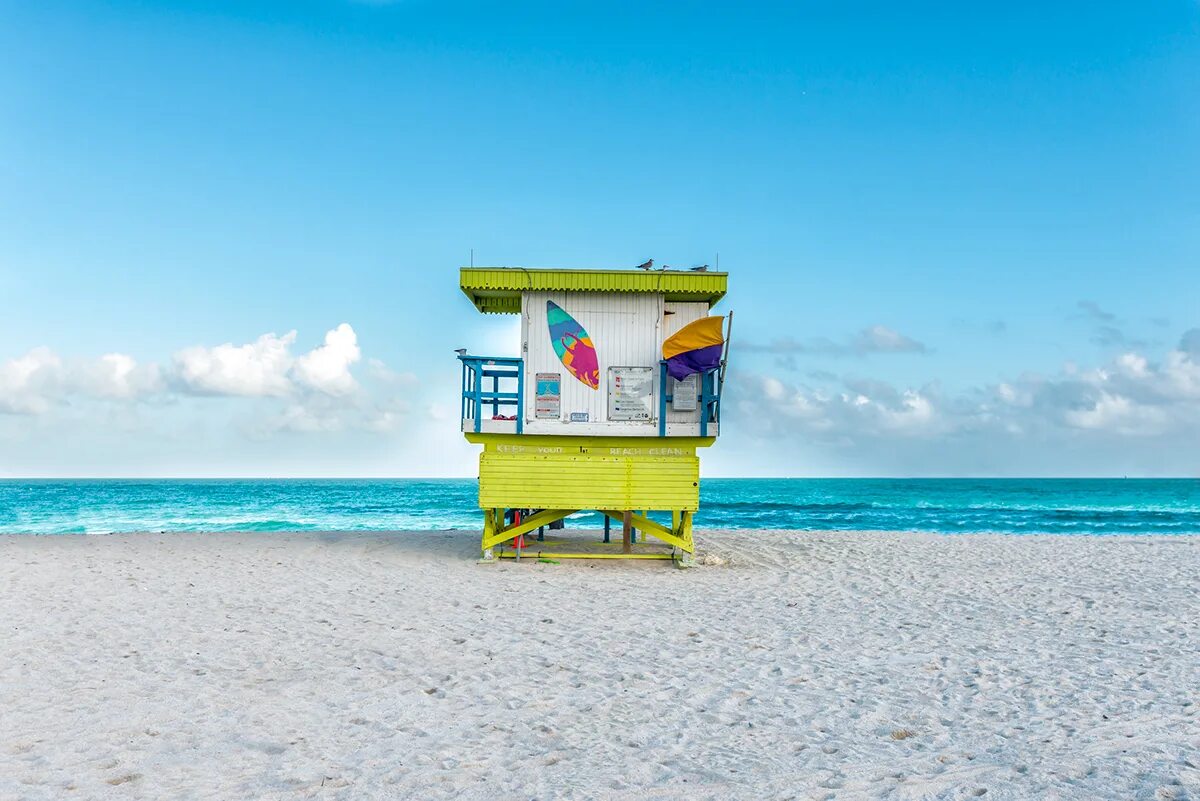 Beach clean. Beach Lifeguard. Clean Beach. Клин пляж. Clean he Beach.