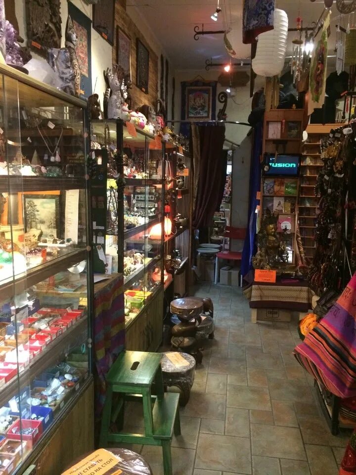 москва покровка 4 белые облака