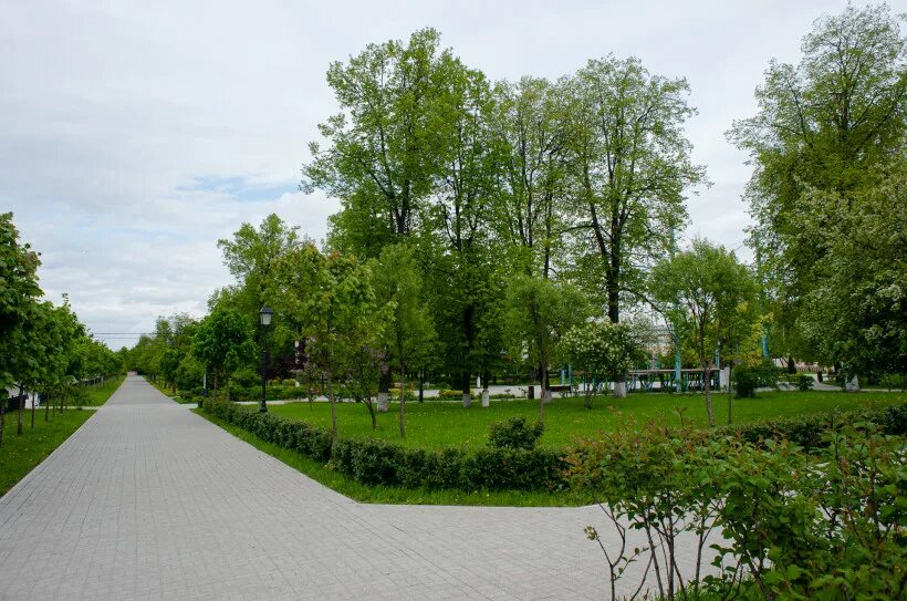 Коломна скверы. Сквер зайцева коломна. парк зайцева коломна. сквер зайцева коломна памятник. сквер зайцева сцена коломна.
