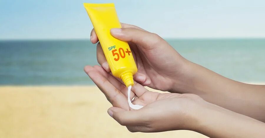 Где купить солнцезащитный. СПФ солнцезащитный крем. Солнцезащитный лосьон Sunblock. Sunscreen SPF 50. Солнцезащитный крем Sunscreen.