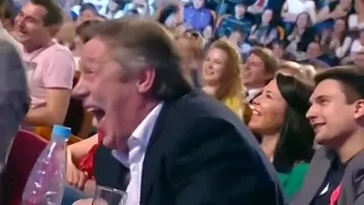 Мэр камызяк 2012. Камызяки песня про мэра. Камызяки песня про мэра. Роман колесов камызяки. Камызяки хор пенсии.