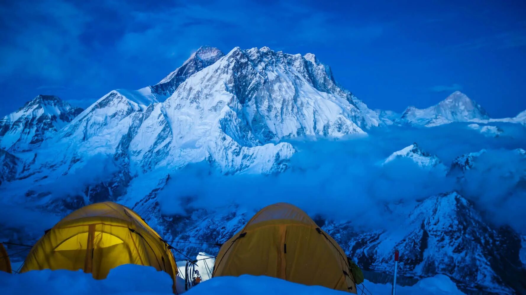 Mount everest is high in the world. Гора Эверест. 8848 Метров Эверест. Эверест чуккиси. Джомолунгма (Гималаи) - 8848.