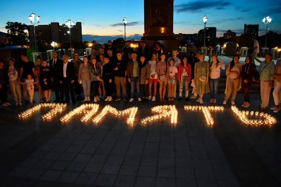 Свеча памяти жертв теракта. Свеча памяти. Акция свеча памяти. Свеча памяти Беслан.