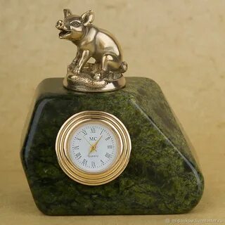 Часы поросенок