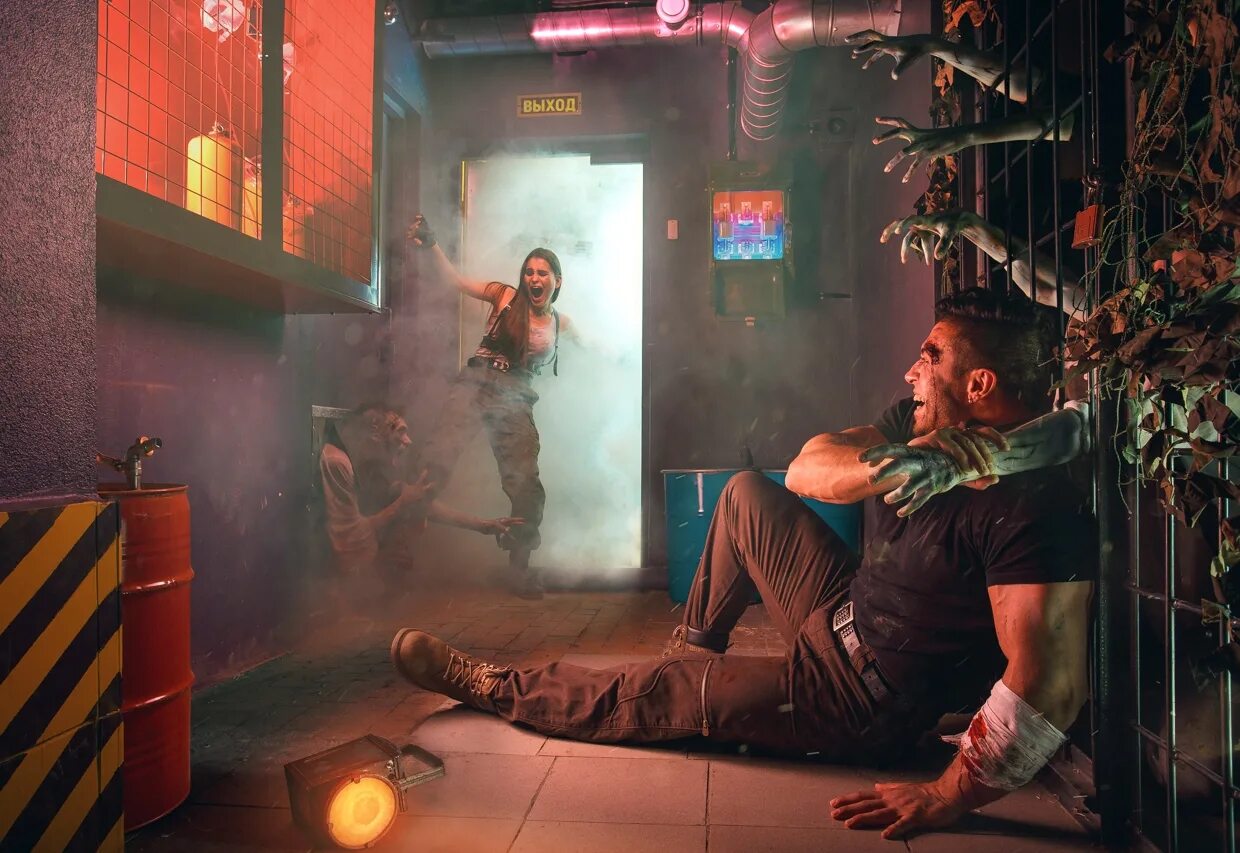 Квесты зомби апокалипсис в москве. Квест зомби апокалипсис. Дитя апокалипсиса квест. Квесты от локап екатеринбург. Квест зомби апокалипсис.