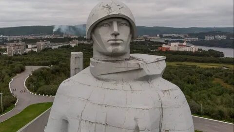 Сколько памятников в мурманске