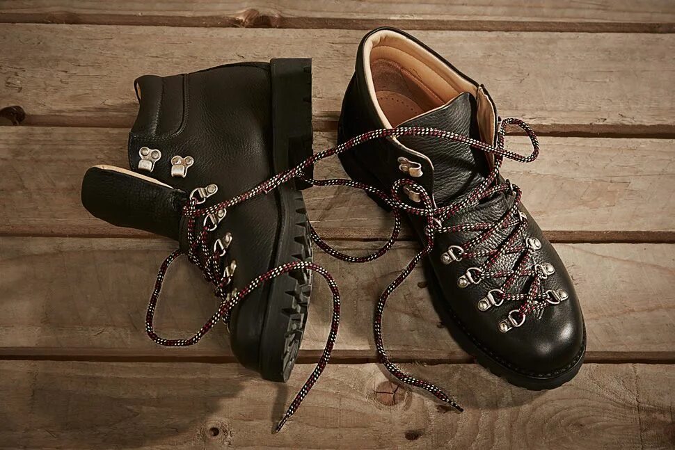 Ботинки на шнуровке camelot. Ботинки vicenza forti на шнурках черные. 6/j – пр-во m&g, италия). Женские ботинки милитари respect. Сапоги биккембергс женские высокие на шнуровке.