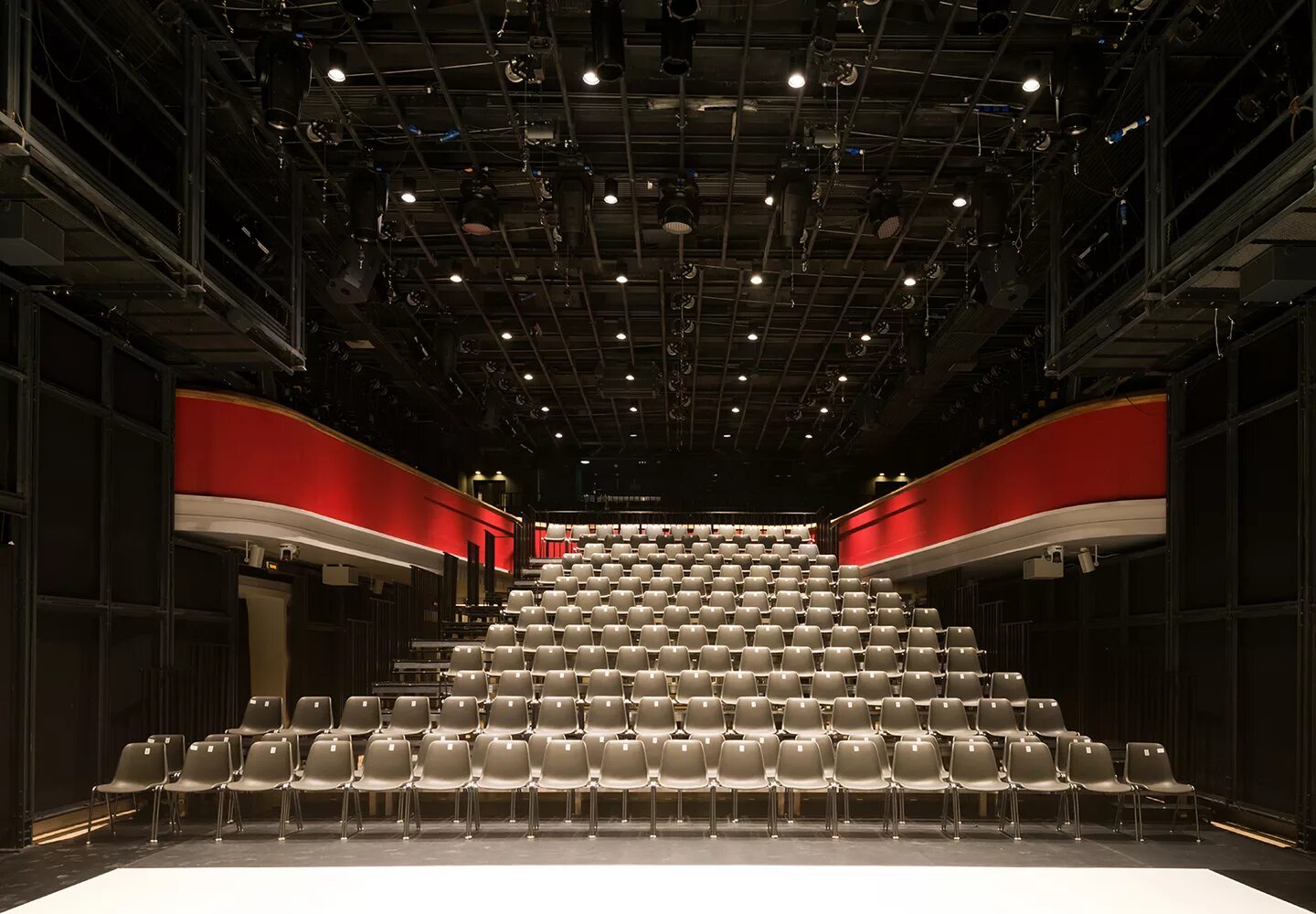 Театр станиславского электротеатр. Электротеатр станиславский. Электротеатр станиславского москва. Московский драматический театр станиславского. Электротеатр станиславского москва.