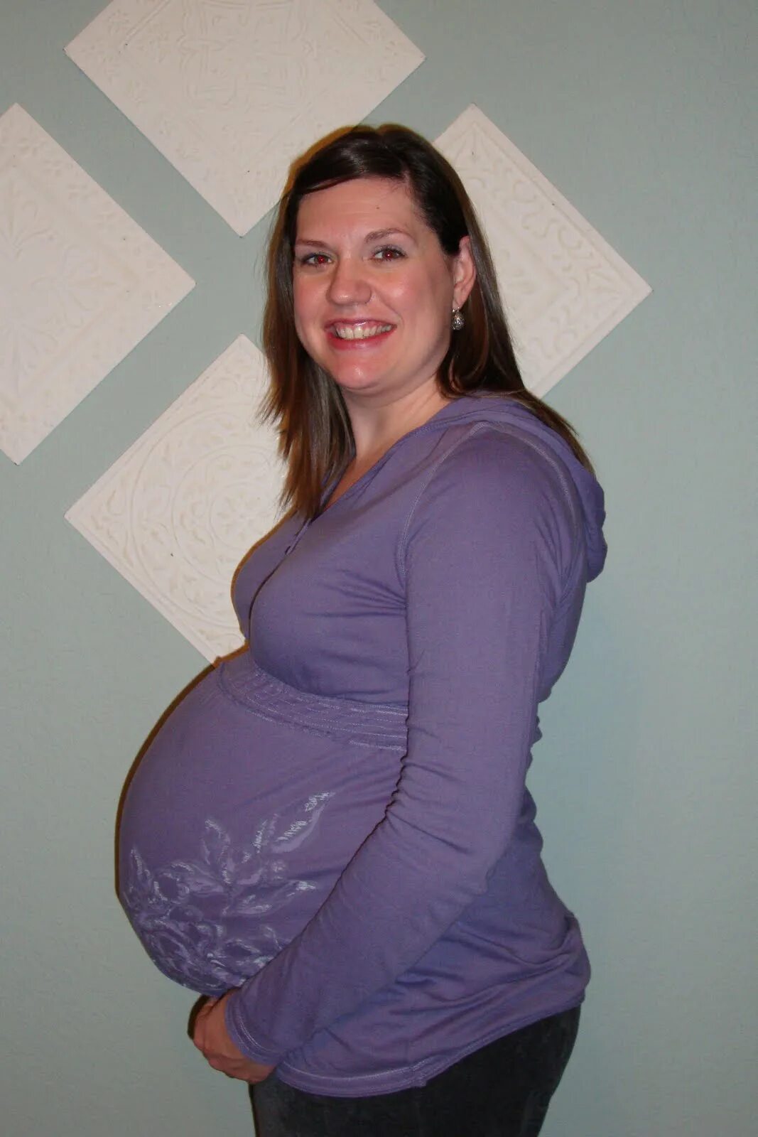 39 Weeks pregnant. Ребёнок на 39 неделе беременности. 39 Неделя беременности фото. Беременность грей