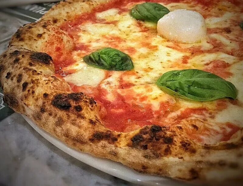 Кампания пицца. Прошутто ди парма пицца. Пицца кампанья. Пицца кампанья. Итальянская пицца и паста пицца.