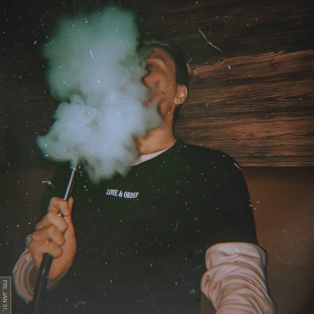 Даша зотеева. Пост с smoke instagram. Смок в окно на мираже 128. Insta smokes. Insta smokes.