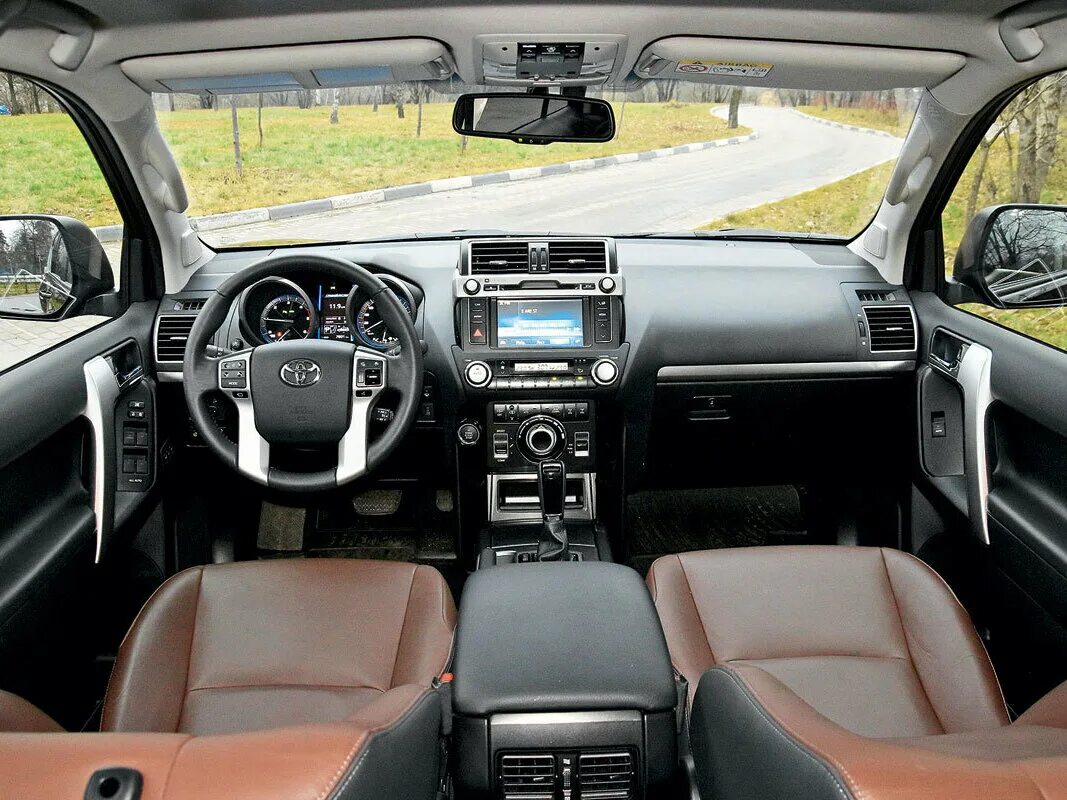 Купить б/у Toyota Land Cruiser Prado 150 Series Рестайлинг 1 2.8d AT (177 л.с.) 