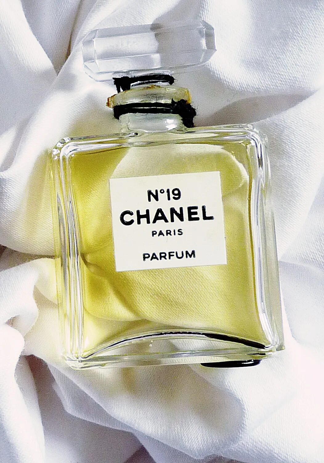 Chanel n19 parfum 100 ml. духи шанель какой запах. духи шанель какой запах. Chanel n5 (chanel) 100мл. Chanel no 5 eau premiere.