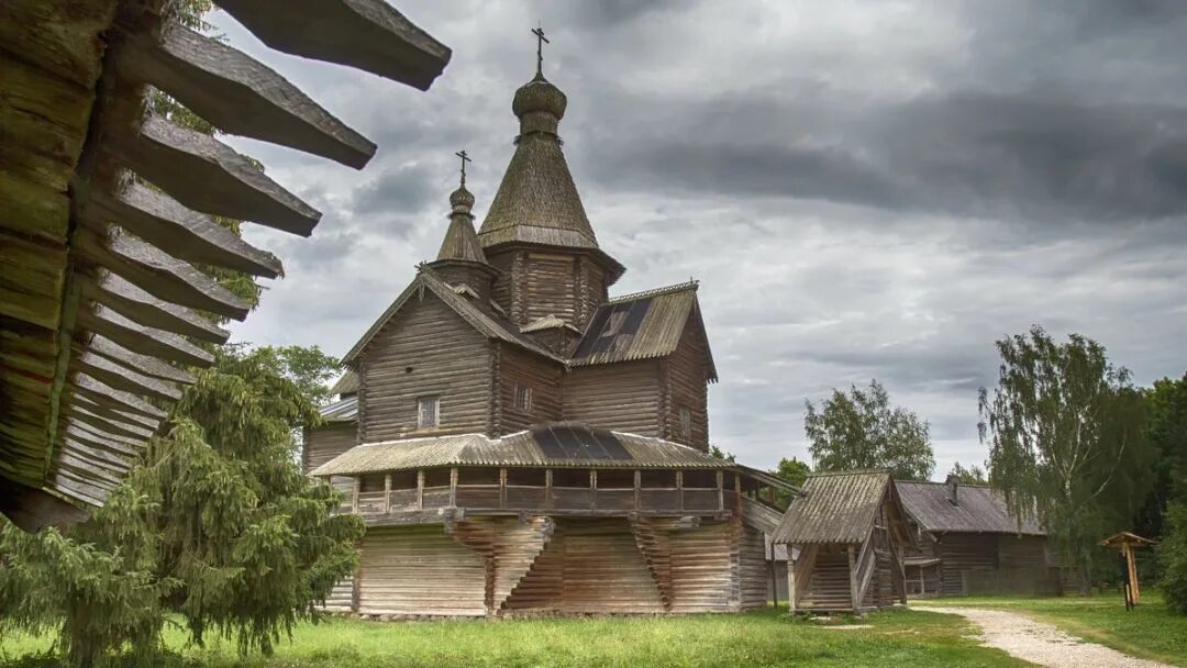 В каком городе находится деревянного зодчества. Музей Витославлицы Великий Новгород. Музей деревянного зодчества в Великом Новгороде. Витославлицы музей народного деревянного зодчества. Великий Новгород музей деревянного зодчества Витославлицы.