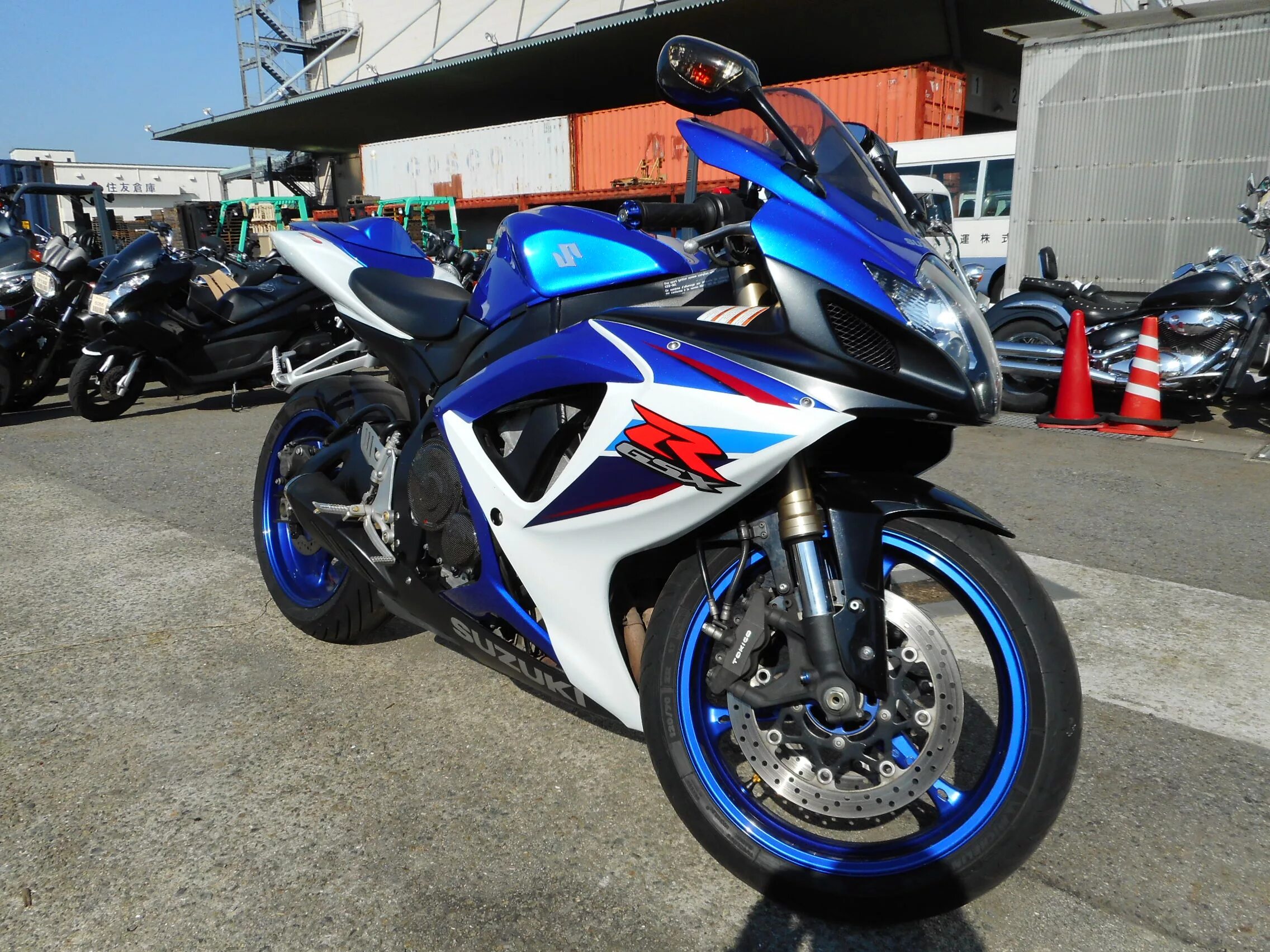 Сузуки gsx купить. Suzuki GSX-r600. Suzuki GSR 600. Сузуки GSX R 600. Suzuki GSX-R 600 k6.