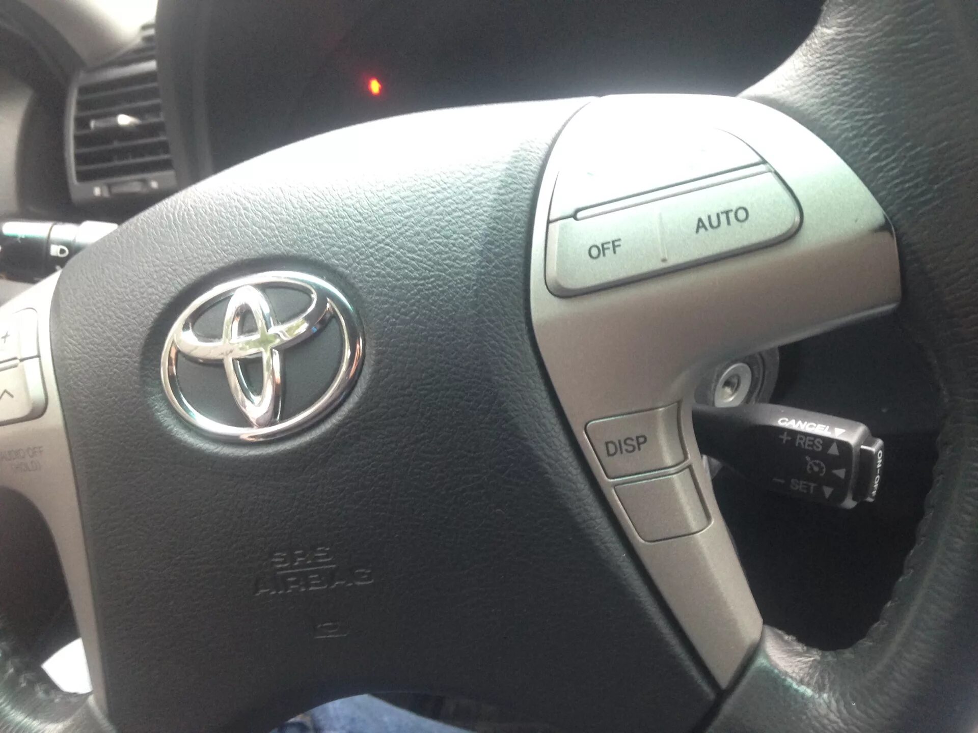 Круиз контроль camry 50. Заглушка круиз контроля камри 30. Круиз контроль тойота камри 40. Круиз контроль на тойота камри. Круиз контроль на camry 30.