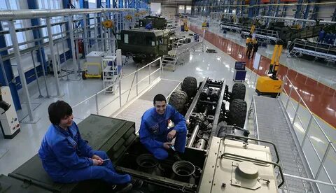 Работаю на оборонном заводе