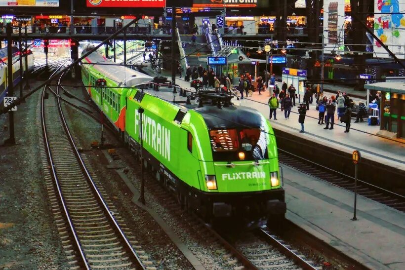 Train operator. Flixtrain поезд. поезд берлин. берлин железная дорога.
