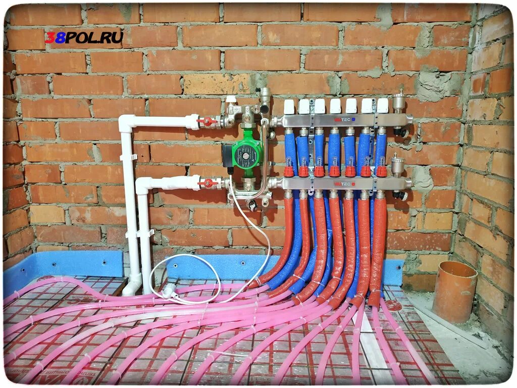 Тепло т п. Система тёплый пол водяной. Система отопления тёплого водяного пола. Система отопления теплого пола. Система отопления теплый пол водяной.