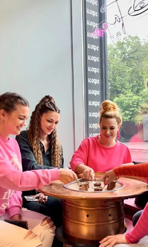 кофейня «волшебнутый кофе». волшебнутый кофе на петровке. волшебнутый кофе кафе. волшебный кофе кофейня петровка.