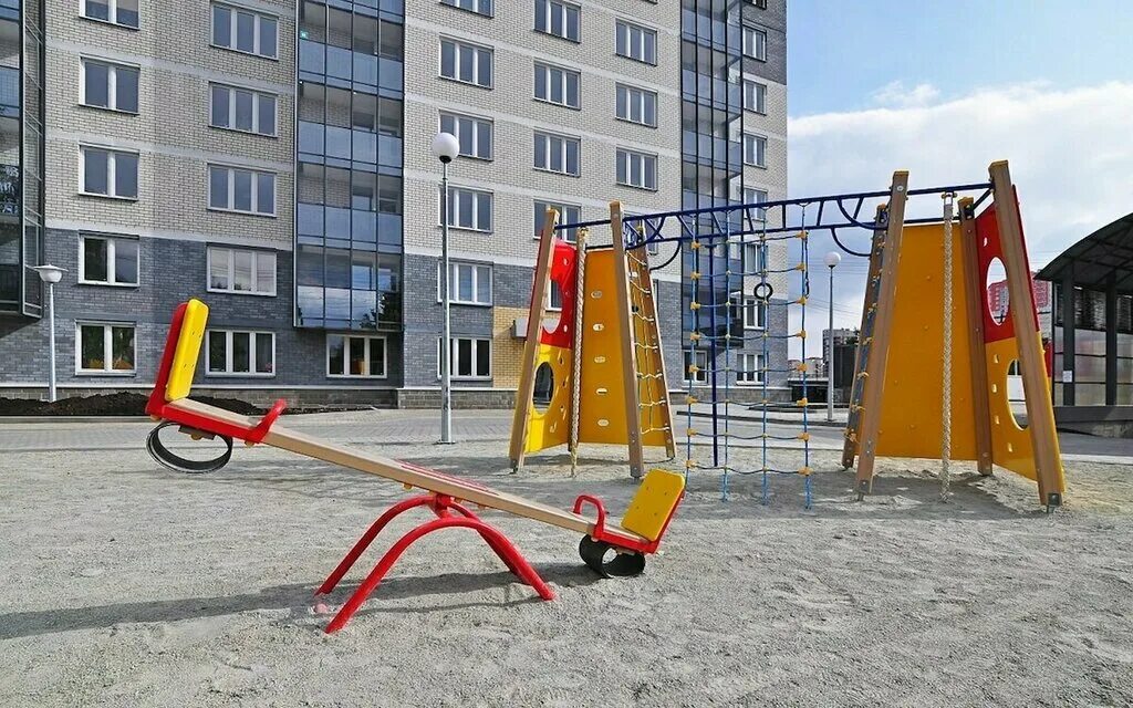 Екатеринбург ул индустрии д. Индустрии 104 каскад. Индустрии 104 каскад. Атомстройкомплекс застройщик. Жк каскад екатеринбург.