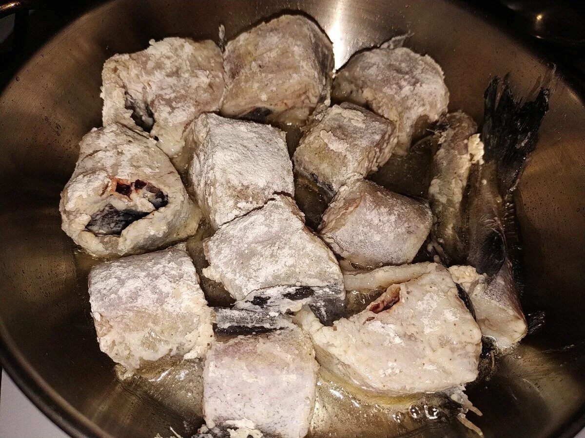 Как вкусно пожарить минтай на сковороде. Как вкусно пожарить минтай на сковороде