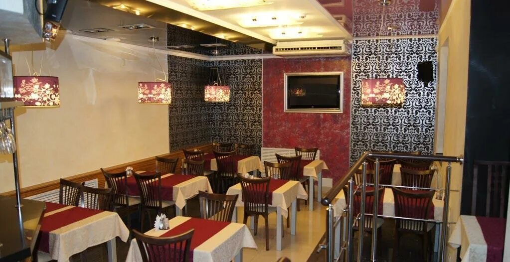 Ля карамель кафе магнитогорск. Ленина 39 магнитогорск. La caramell cafe, магнитогорск, проспект ленина, 39. La caramell cafe, магнитогорск, проспект ленина, 39. Кафе ленина магнитогорск.