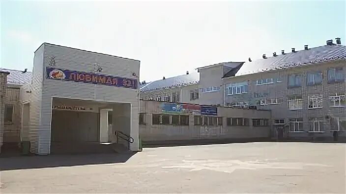 Школа 32 на карте. 32 школа ижевск. молодежная школа 32 ижевск. бассейн школы 32 ижевск. школа 32 ижевск фото.