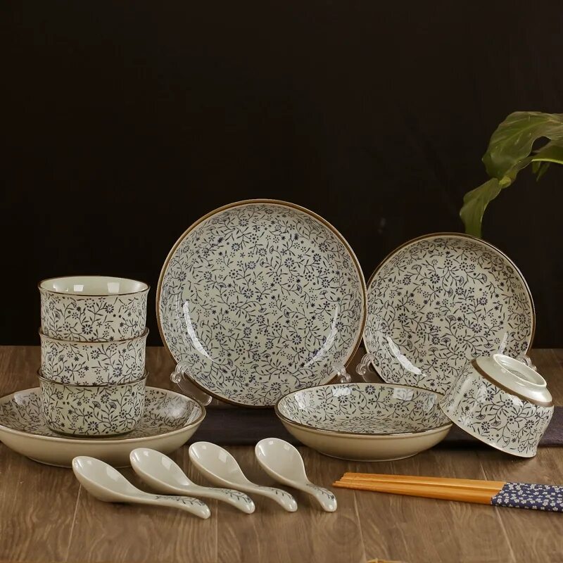 Корейская посуда традиционная. Корейская посуда. Керамическая тарелка antowall. Корейский набор посуды. Посуда корея.