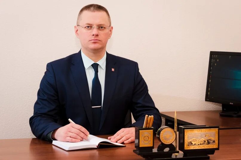 Казупица глава города орска. Фото заместителя главы города свободного. Зам главы города Ставрополя.