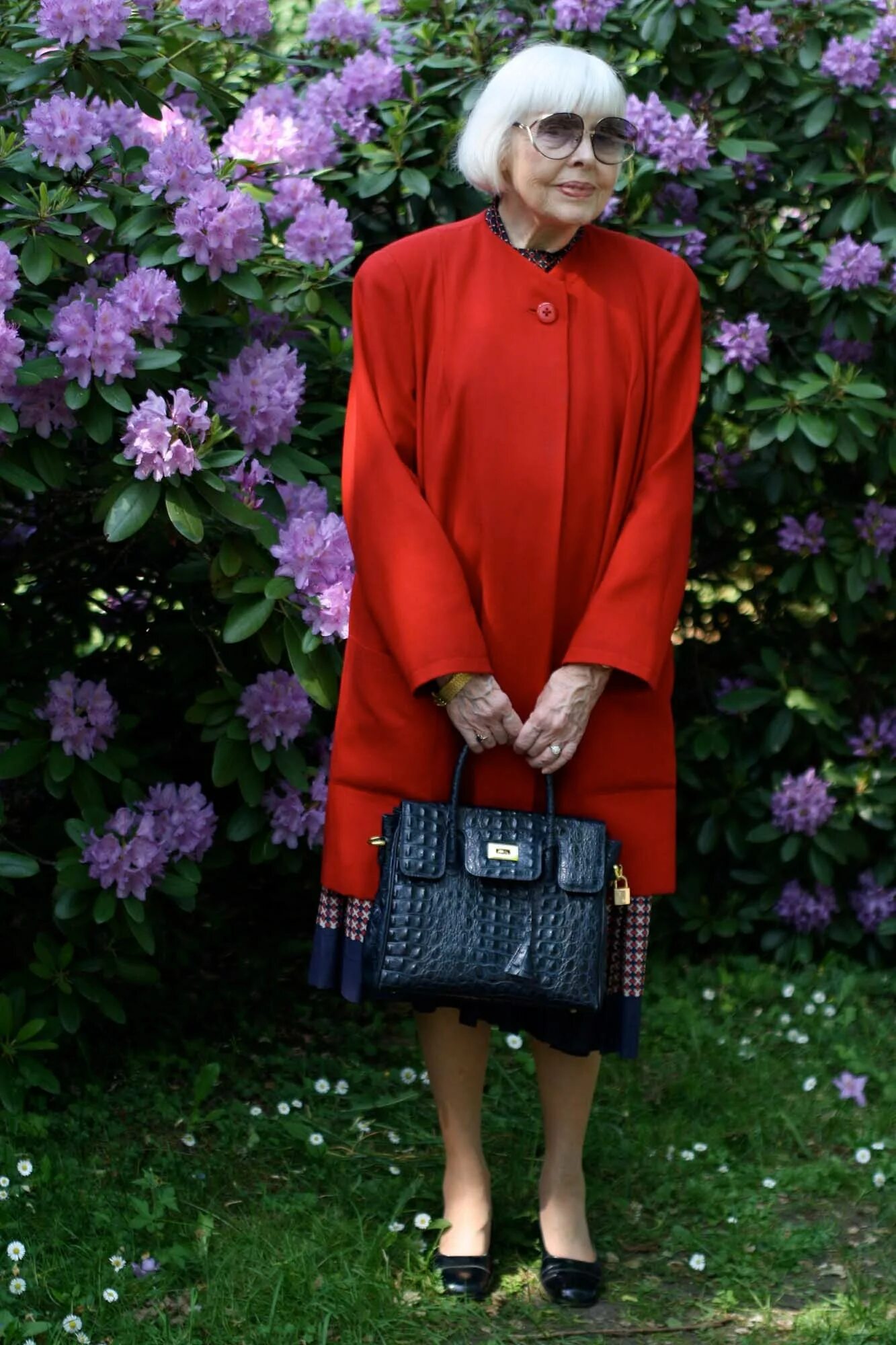 мода для пожилых. одежда для женщин 70 лет. стильная одежда для пожилых женщин. одежда для женщин 70 лет. ари сет коэн фото женщин.