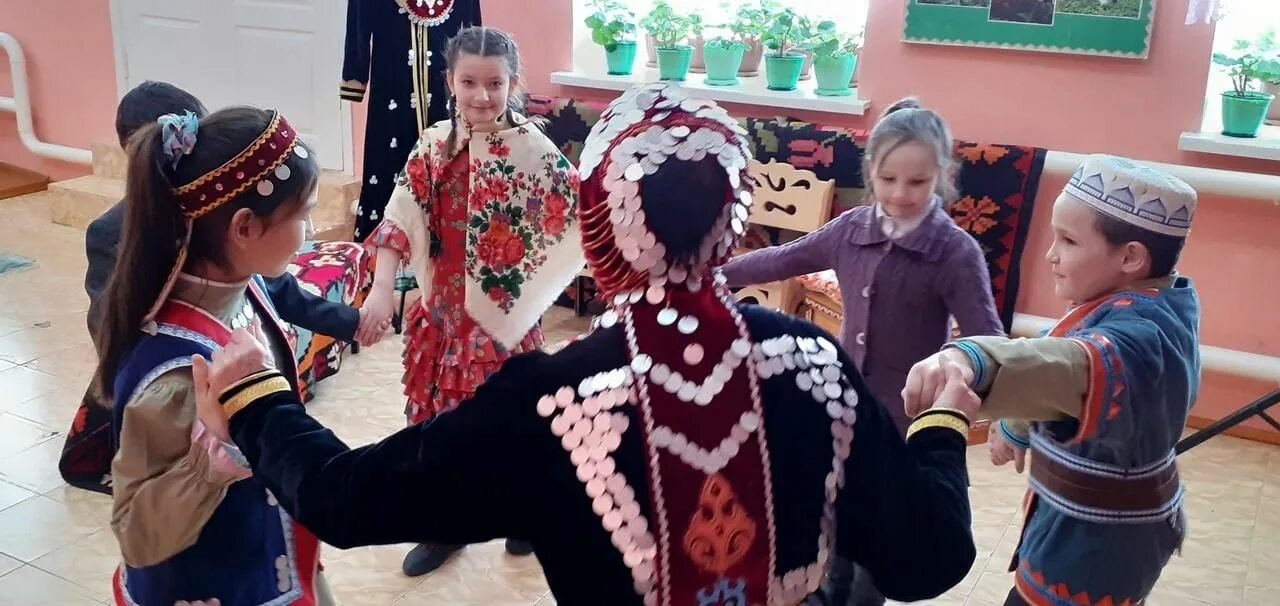 Башкирские народные праздники сабантуй. Фестивали в россии. Игры народов башкортостана. Башкирские народные игры в доу. Народные игры народов россии.