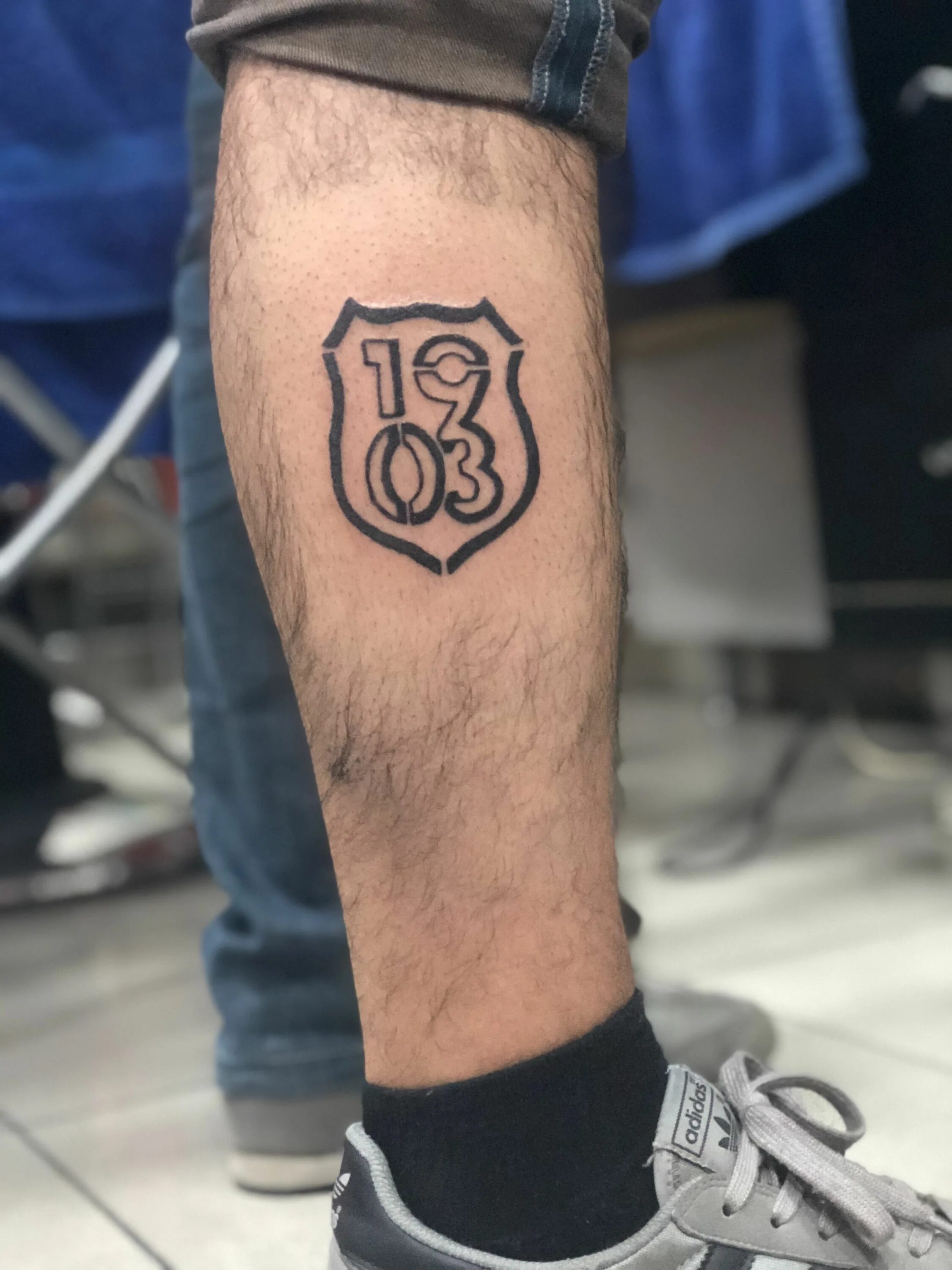 Татуировки тим. Татуировка Team s. Ера изтзакса тату тим. 8 Makes one Team Tattoo. Тату тим