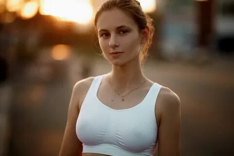 Wallpaper : sportswear, women outdoors, white tops, brunette, portrait, necklace