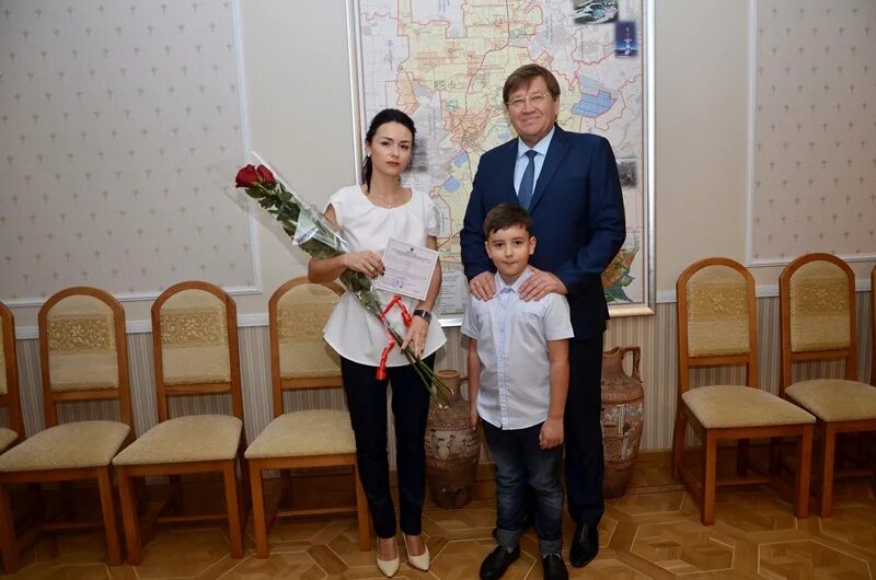 шолохова 7 аксай. аксай семей. аксай семей. долгожитель моей семьи. верхнеподпольненское сельское поселение.