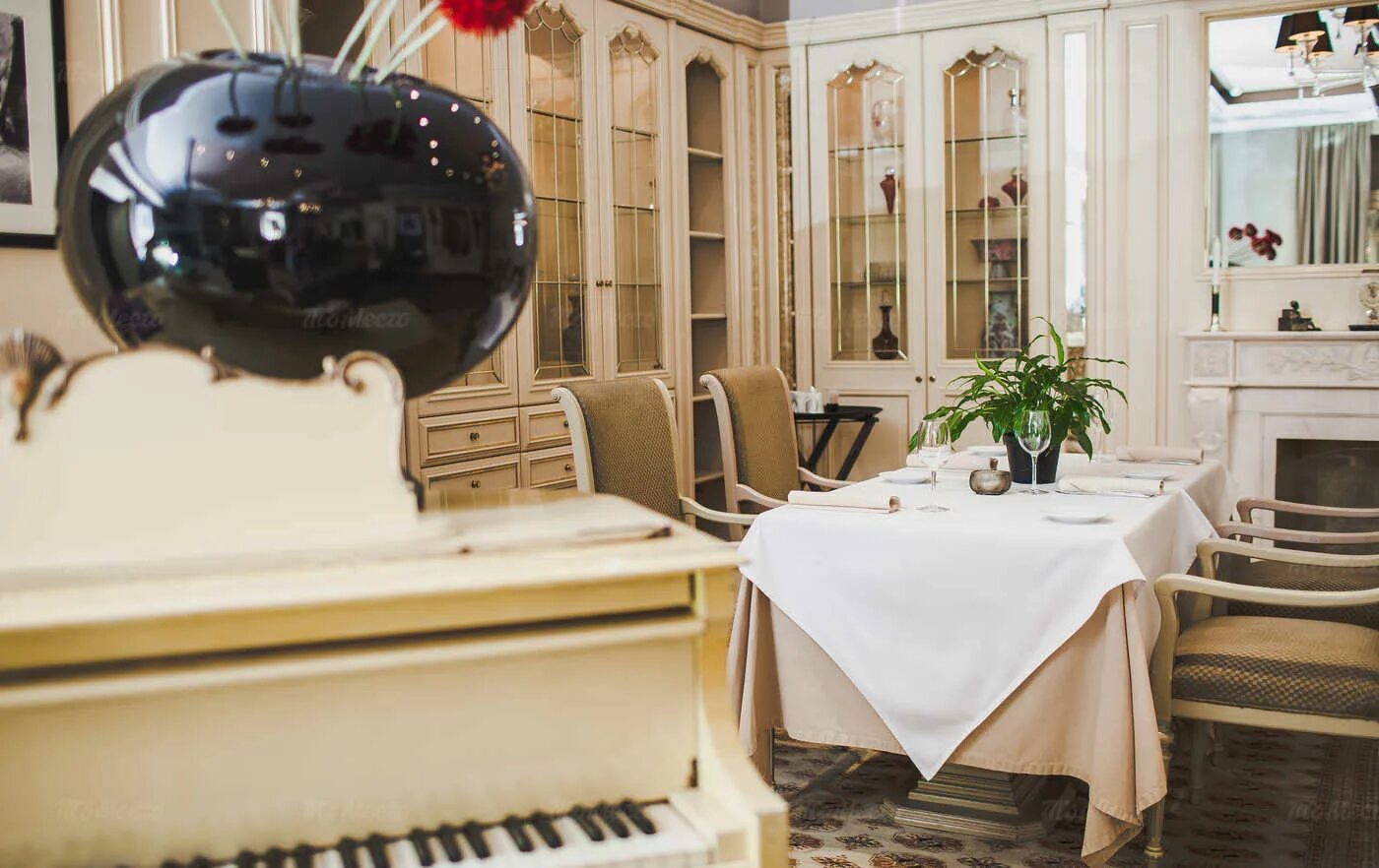 Ресторан на красина. Ресторан на красина. Ресторан china club москва. Ресторан кабанчик москва. Ресторан на красина.
