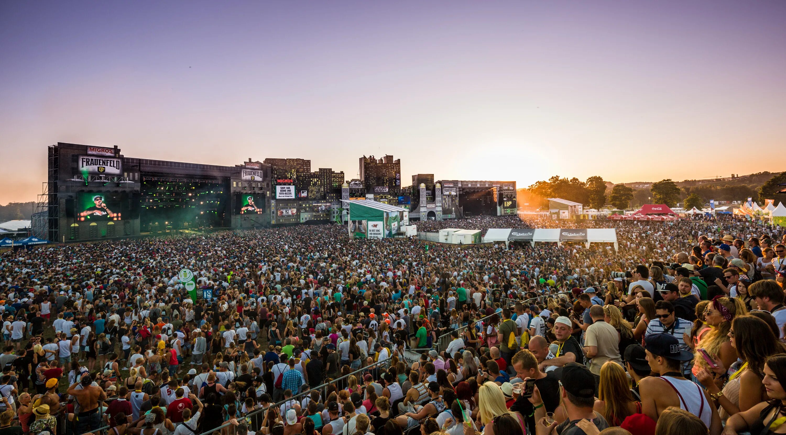 Фестиваль open Air. Сцена опен Эйр. Летний фестиваль. Концерт опен Эйр.