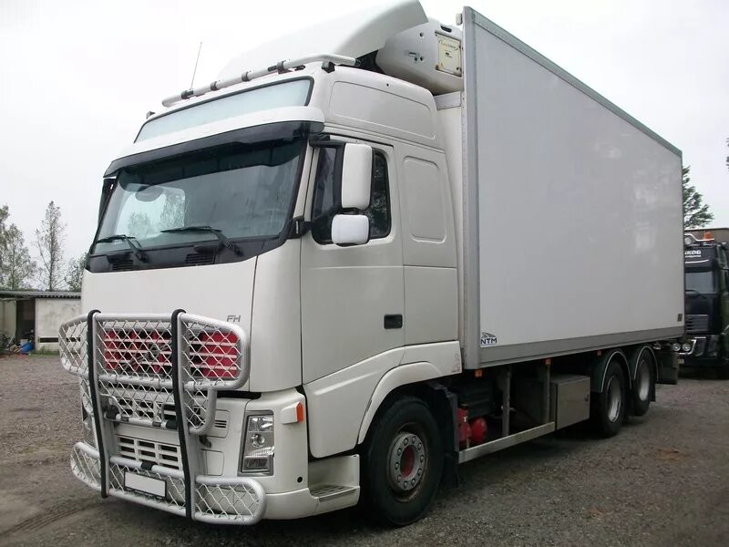 Volvo fh13 рефрижератор. Вольво FH Truck 6x2. Volvo fh13 480. Volvo fh500 рефрижератор. Купить тягач рефрижератор