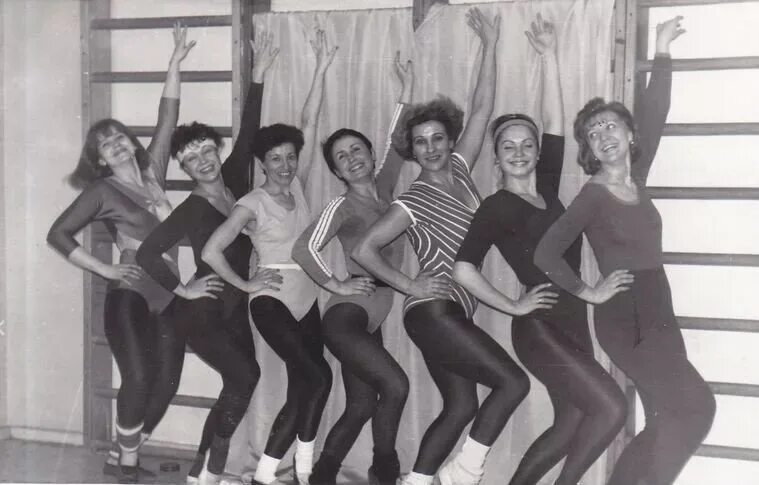 Гимнастика 90 годов. Фитнес аэробика. Lycra aerobics 80s. Гимнастика 90 годов. Художественная гимнастика ссср.