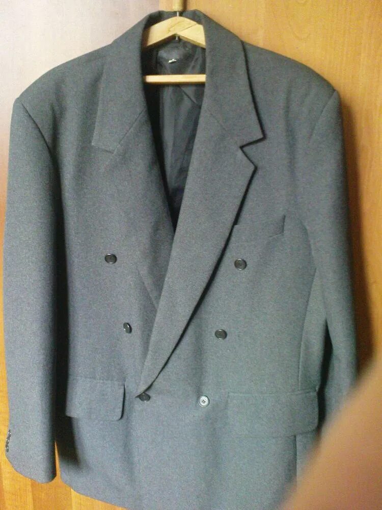 Советский пиджак. Пиджак 80-х годов. Двубортный пиджак 90-х. Двубортный пиджак мужской. Пиджаки 90 х мужские