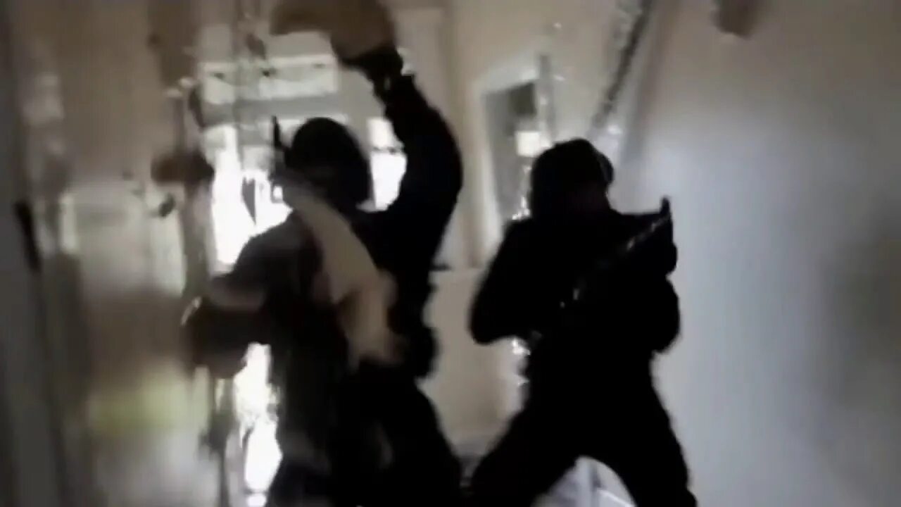 Open the up. Fbi open up. мем фбр опен ап.