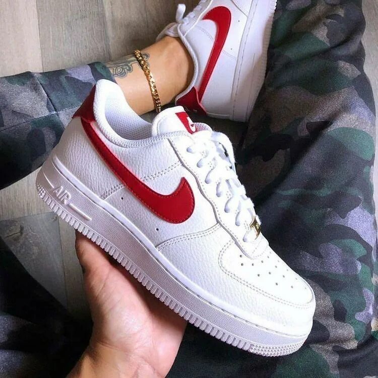 Nike аир форсы. Nike Air Force. Nike Air Force 1 белые. Nike Air Force 1 White Red. Nike кроссовки Air Force 1.